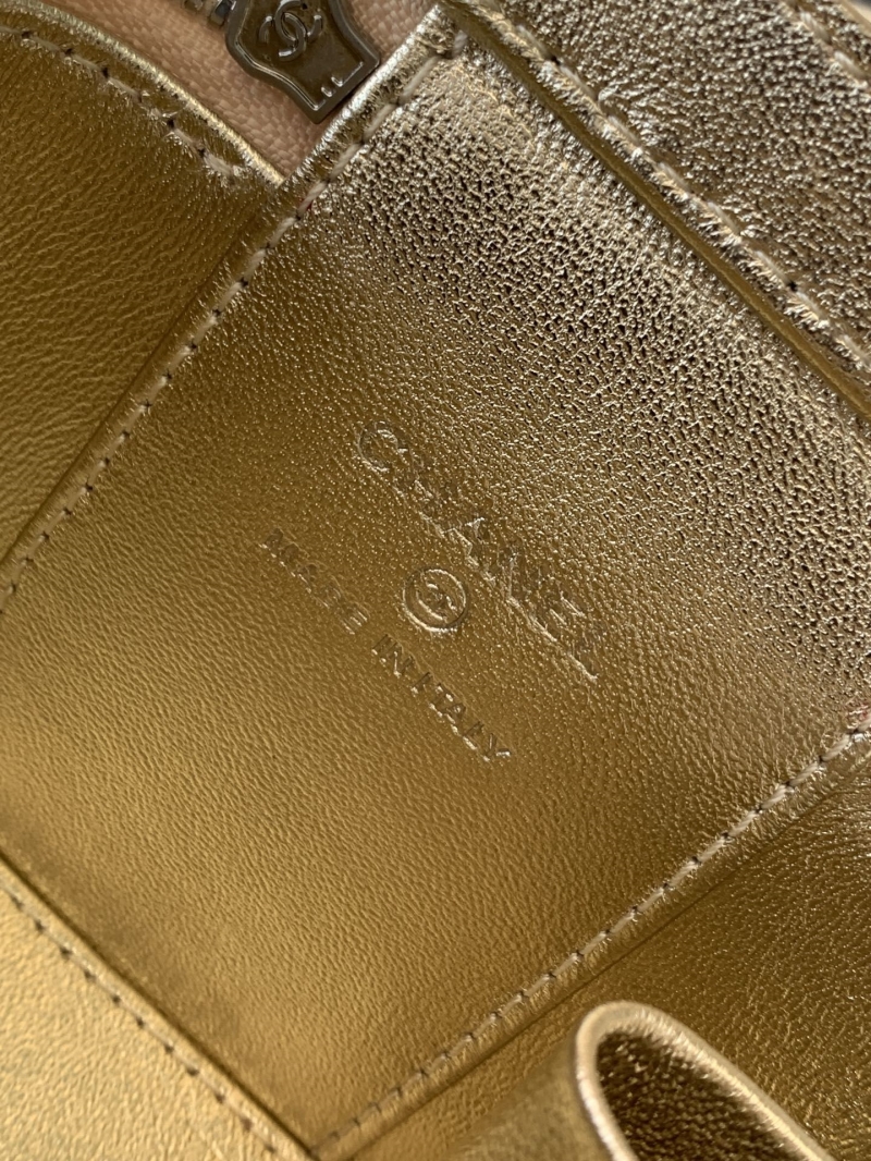 Ch**el cosmetic bags